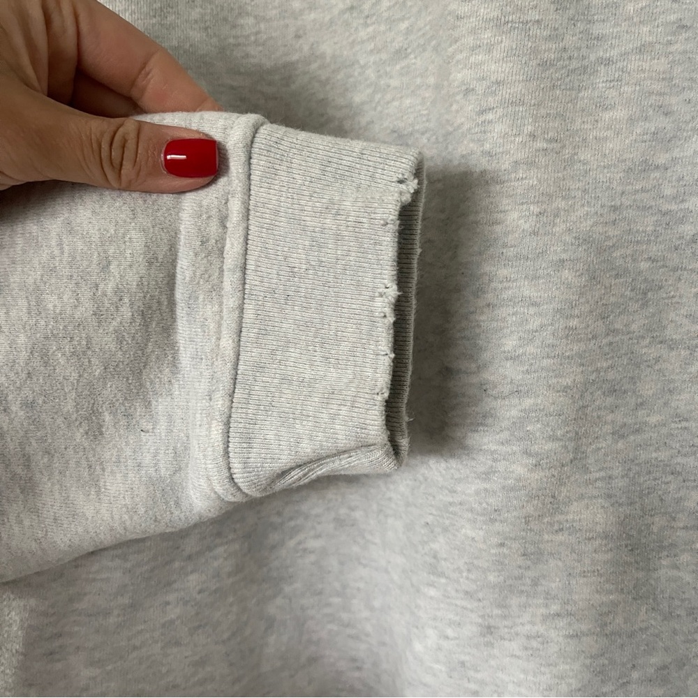 Yellow label co. Distressed Crewneck light grey Sweater unisex one size - Picture 4 of 8